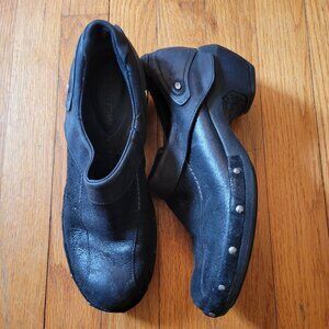 Merrell‎ 8 Black Leather Flats Shoes Clogs Comfort LUXE WRAP Studded